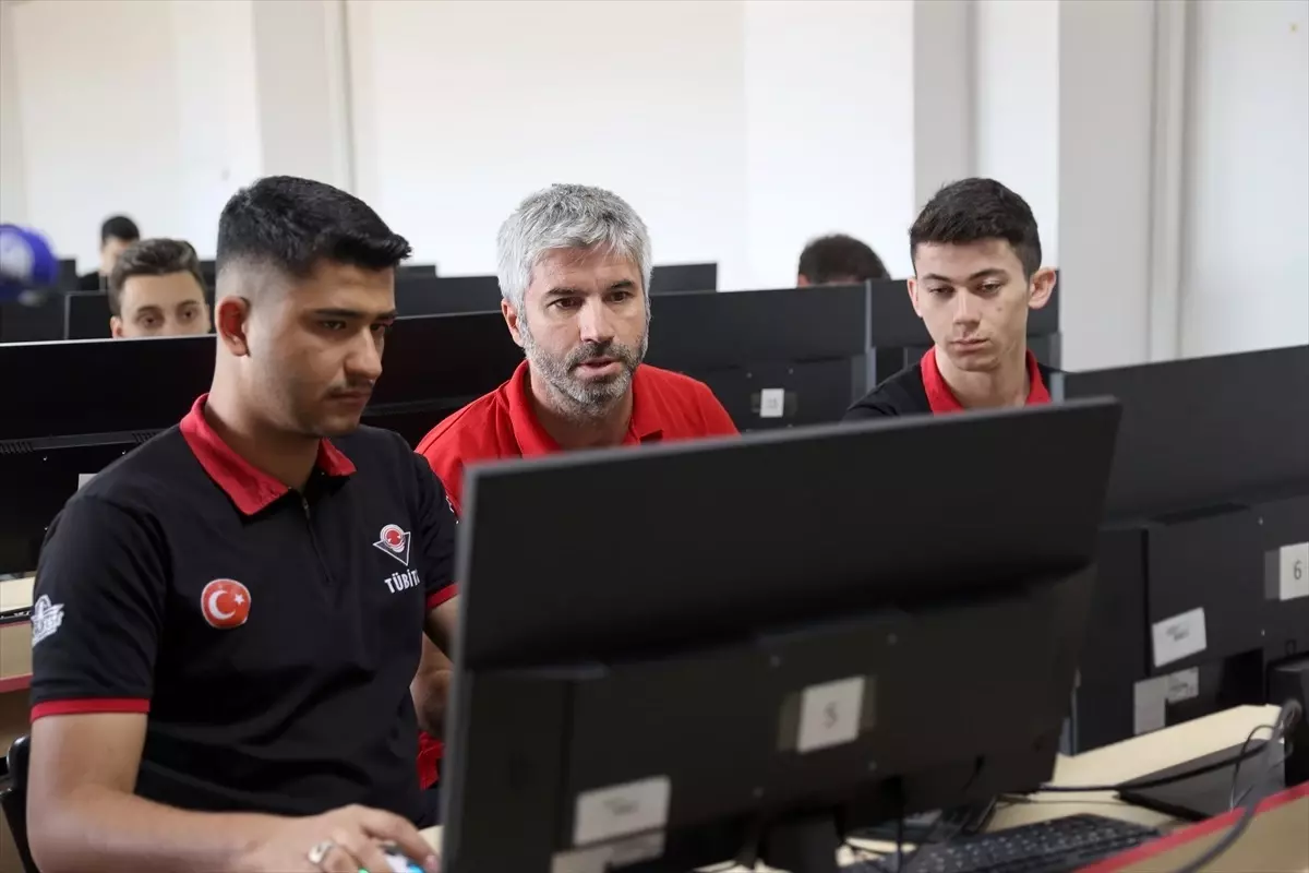 Sivas Cumhuriyet Üniversitesi'nden Yerli Veri Koruma Yazılımı: 'Muhafız'