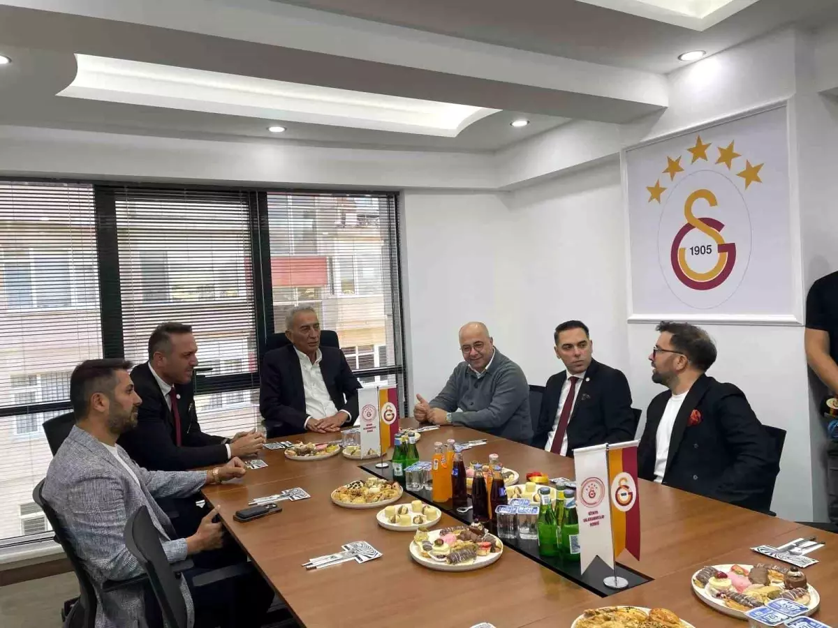 Adnan Polat, Kütahya'da Galatasaraylılar Derneği'nin Açılışına Katıldı