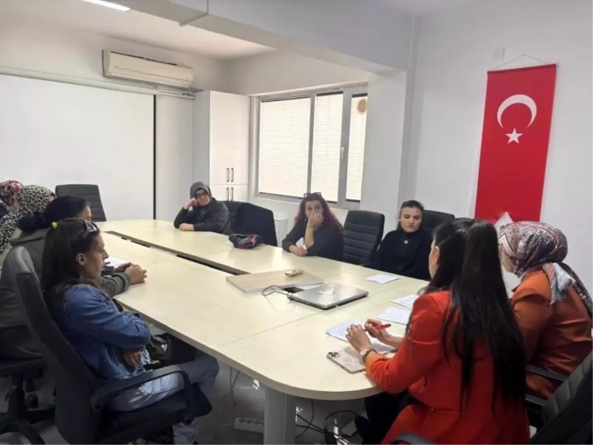 Bilecik'te Yaşlılık ve Toplumsal Hayat Konulu Söyleşi Düzenlendi