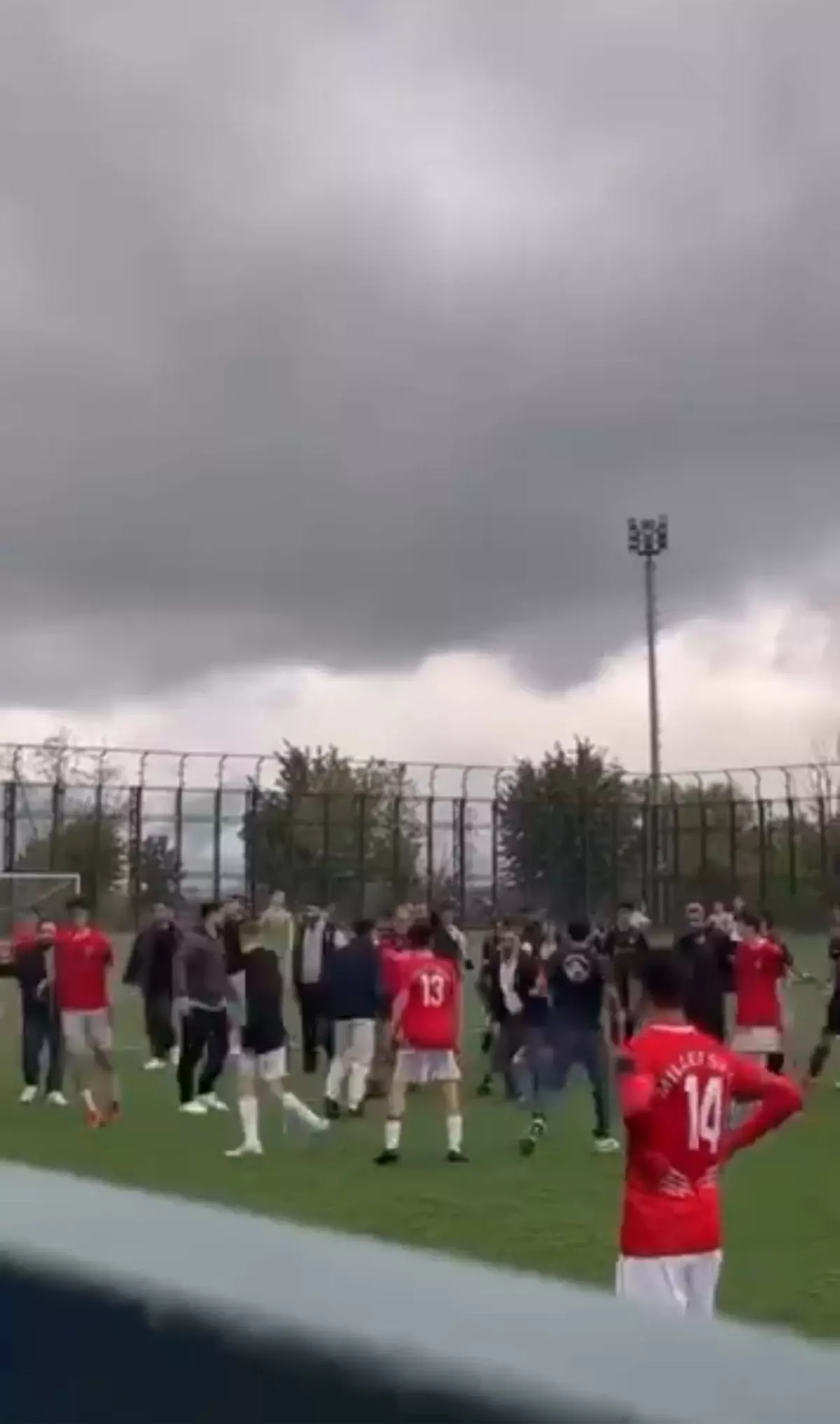 Bursa'da U16 Maçında Kavga Çıktı