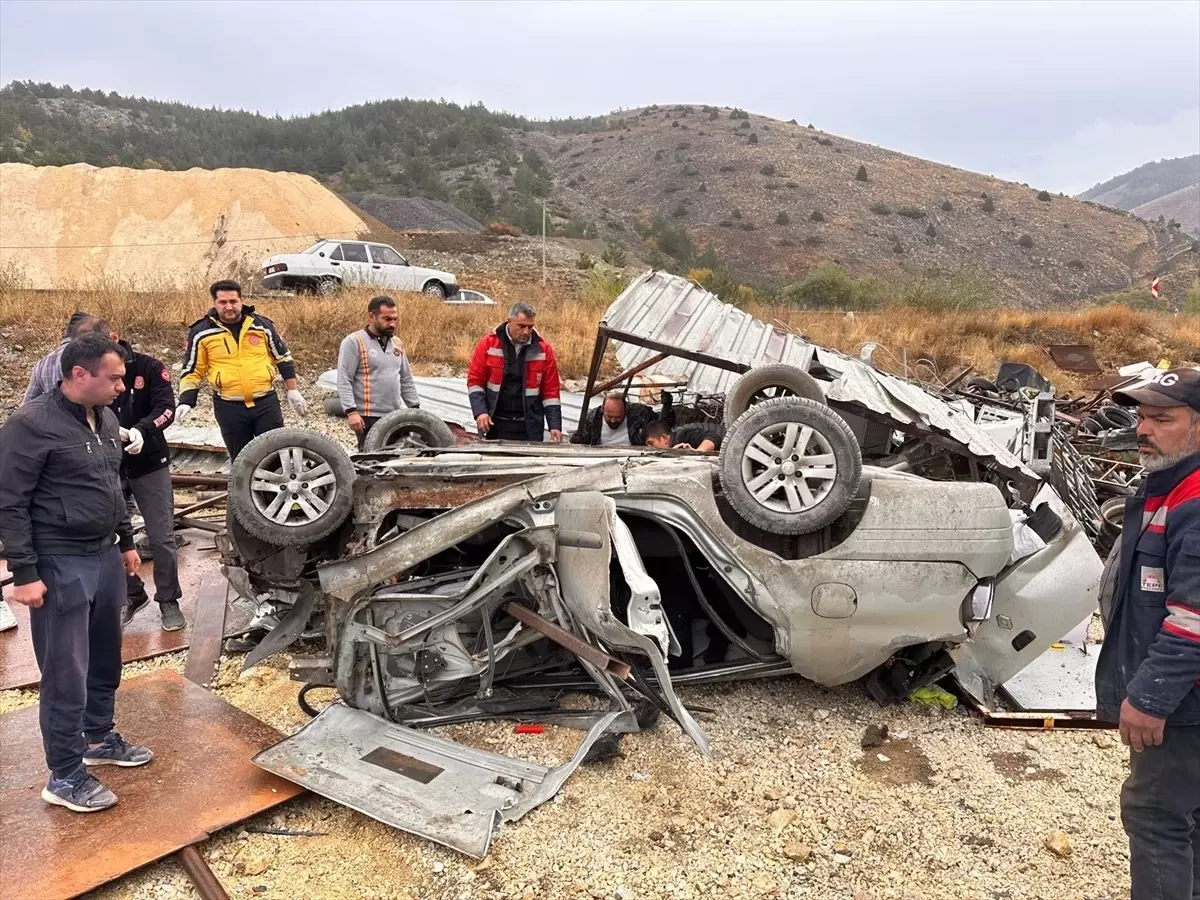 Erzincan'da Takla Atan Otomobilde 1 Kişi Hayatını Kaybetti