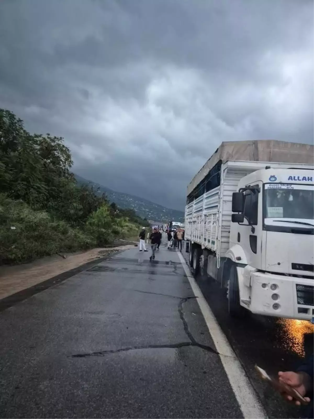 Hatay'da Sağanak Sonrası Sel ve Heyelan