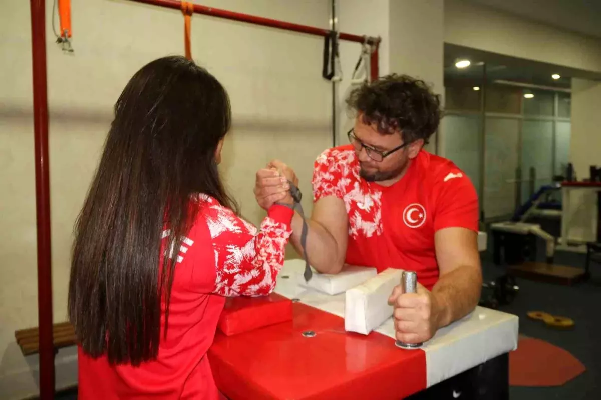 Eskişehirli Sporcular Dünya Şampiyonası'nda Türkiye'yi Gururlandırdı