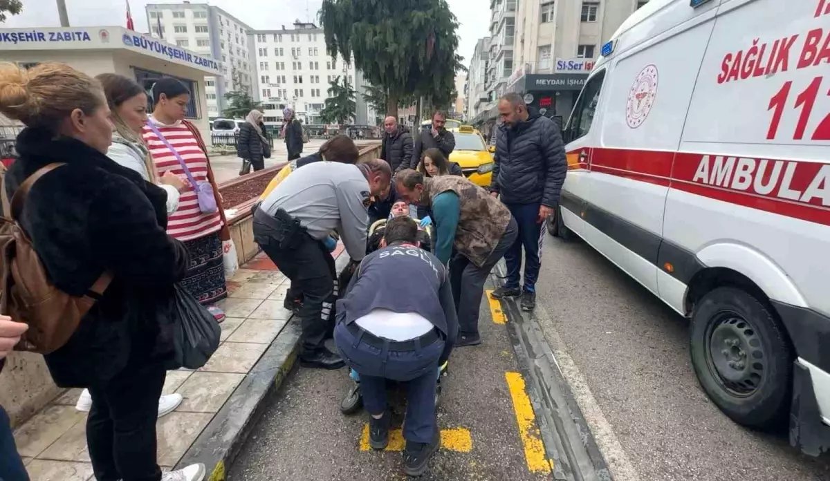 Samsun'da Fenalaşan Vatandaşa Yardım Eli Uzatıldı