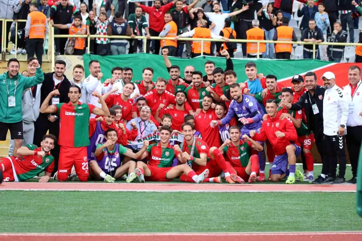 Karşıyaka Liderlik Koltuğuna Oturdu