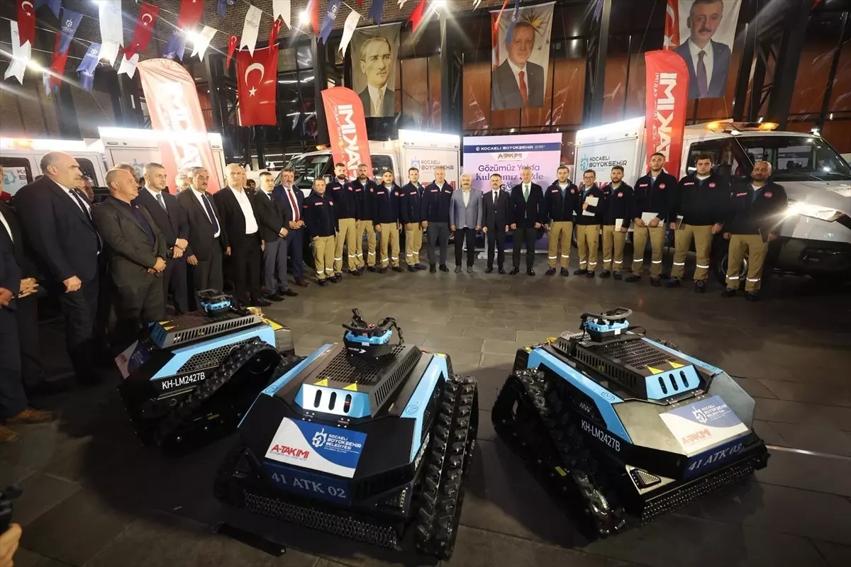 Kocaeli Büyükşehir Belediyesi'nden 'Göz Kulak' Saha Ekibi