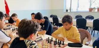 Cumhuriyet Bayramı Satranç Turnuvası Nusaybin'de Gerçekleşti