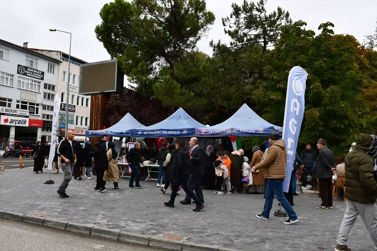 Vezirköprü'de Filistin Halkına Destek için Hayır Çarşısı Açıldı