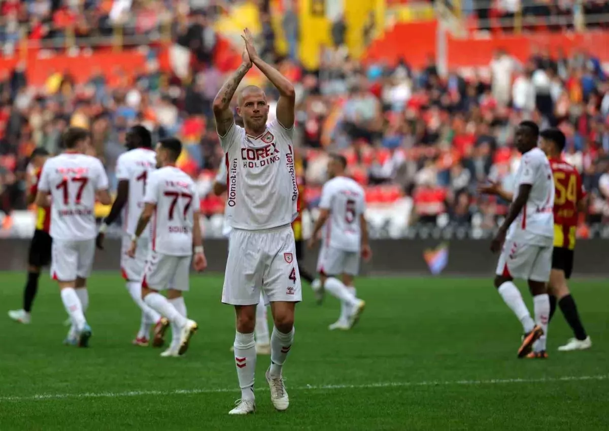 Samsunspor Deplasmanda Yenilmezliğini Sürdürüyor