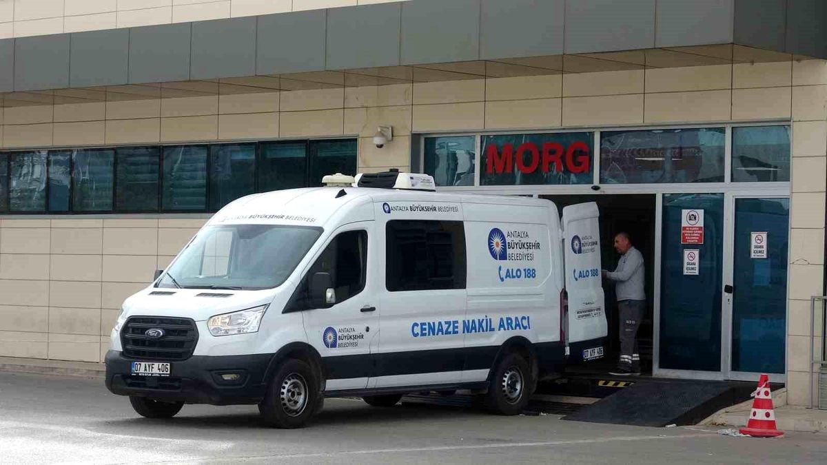 Antalya'da Silahlı Kavga: İki Genç Hayatını Kaybetti