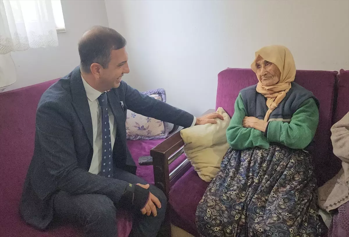 Kaymakam Gürçam'dan 'Yalnız Değilsiniz Projesi' Ziyareti