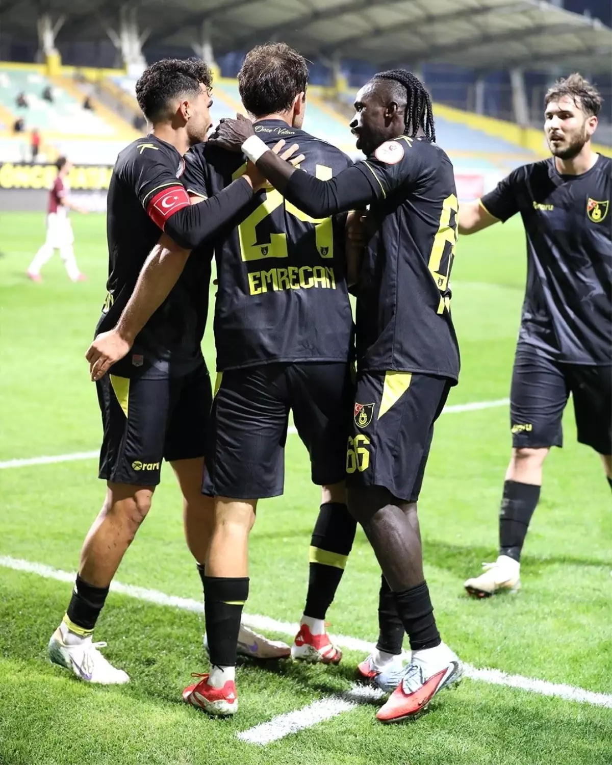 İstanbulspor ve Bandırmaspor 1-1 Berabere Kaldı
