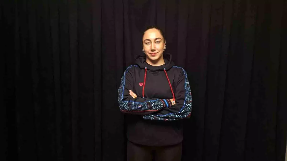 Elif Berke, 39 Kilometrelik İskenderun Maratonu'nu Birinci Tamamladı