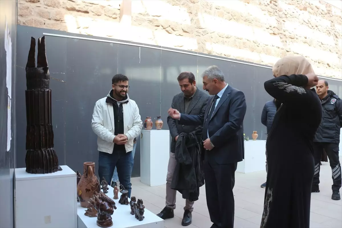 Doğubayazıt'ta Seramik Sergisi Açıldı