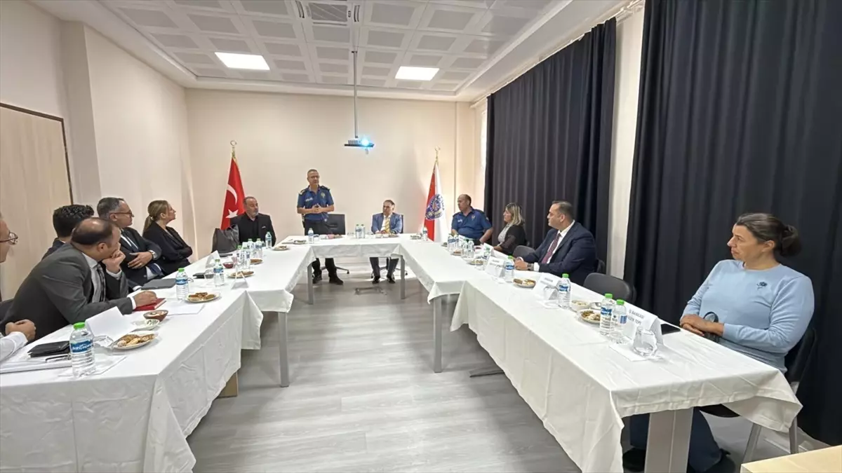 Anamur'da Dolandırıcılıkla Mücadele Toplantısı Yapıldı