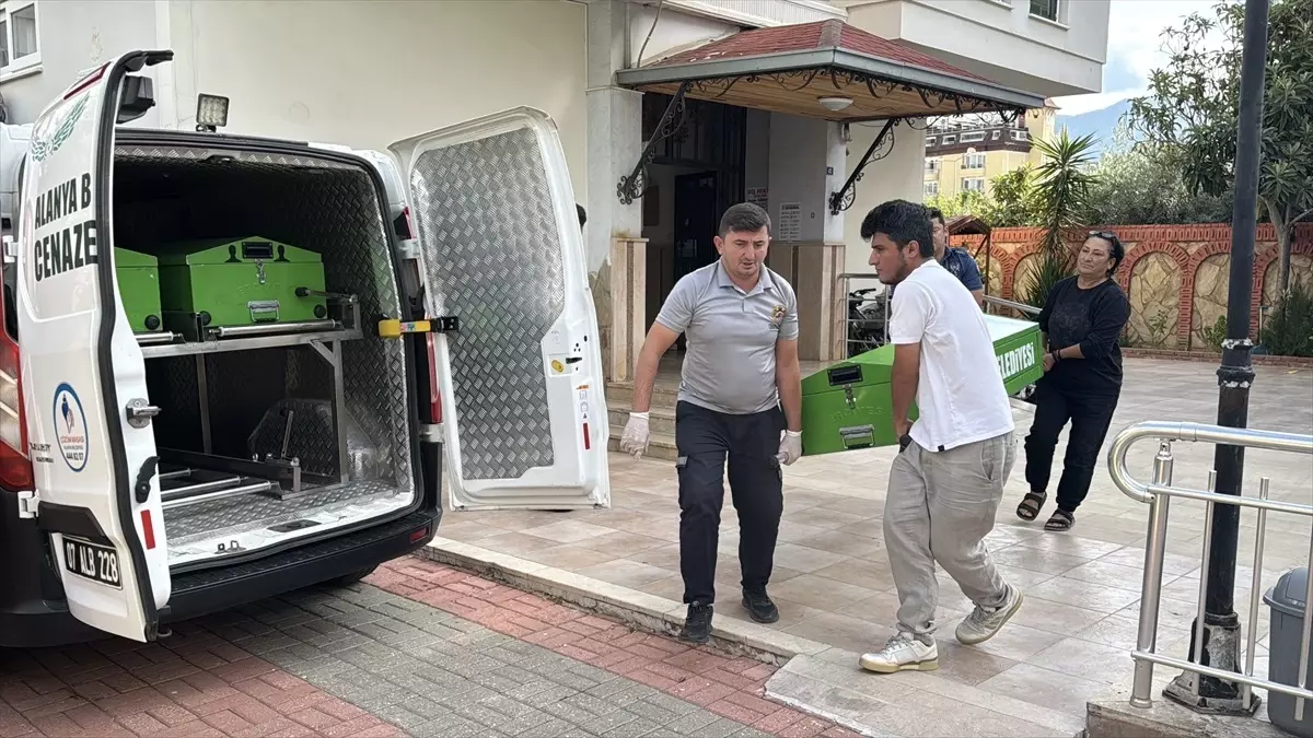 Alanya'da Yabancı Uyruklu Yaşlı Adam Evinde Ölü Bulundu