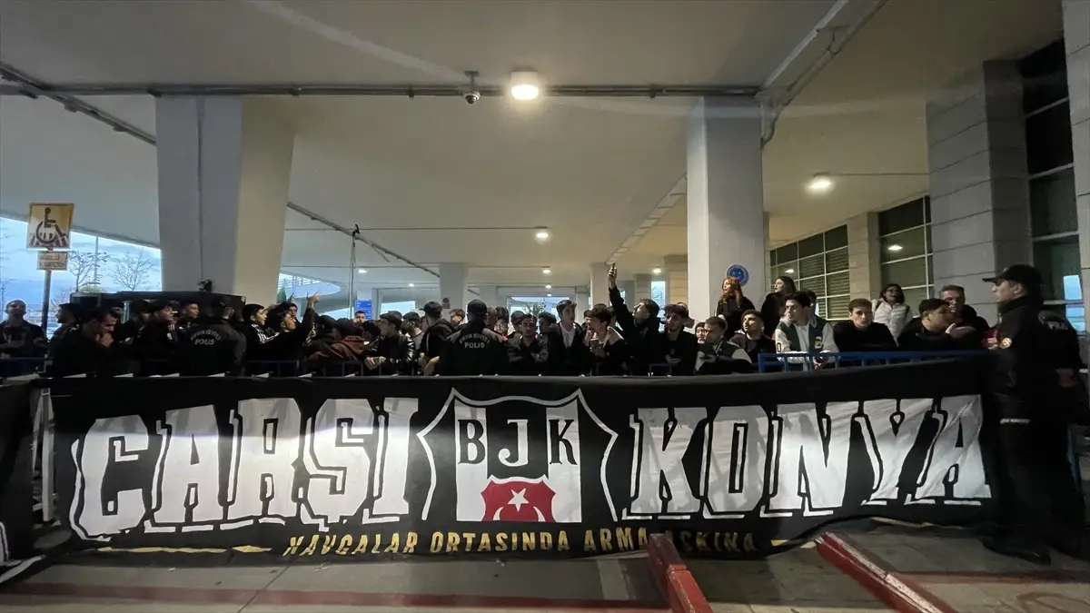 Beşiktaş, TÜMOSAN Konyaspor Maçına Hazırlanmak Üzere Konya'ya Geldi