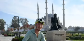 Mental Sağlık İçin İstanbul'a Bisikletle Geldi