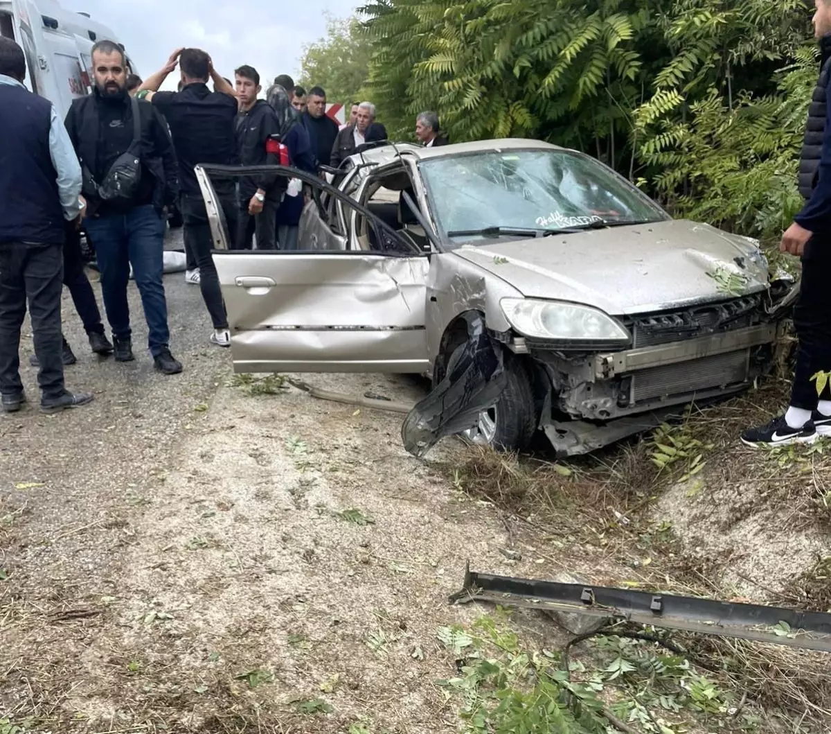 Denizli'de Düğün Konvoyu Kazası: Sürücüler Tutuklandı