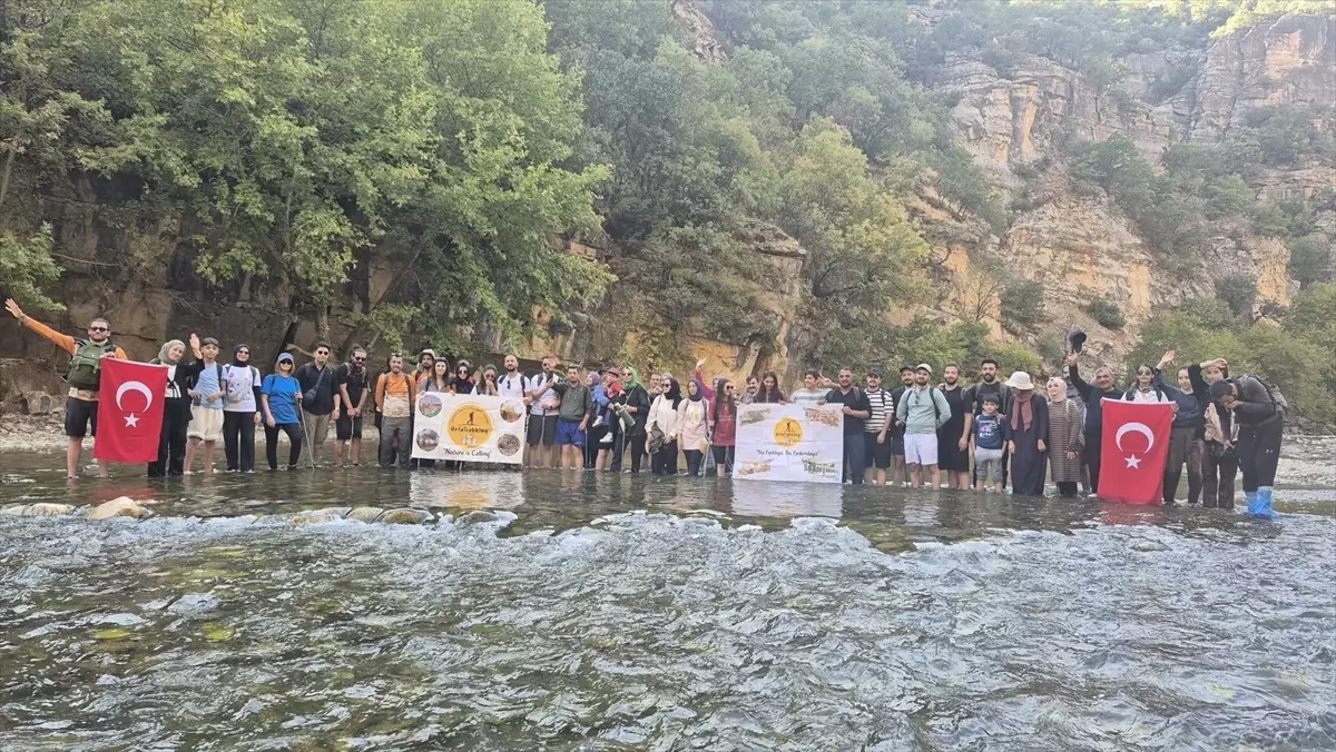 Şanlıurfa Doğaseverler, Zore Kanyonu'nda Yürüyüş Yaptı