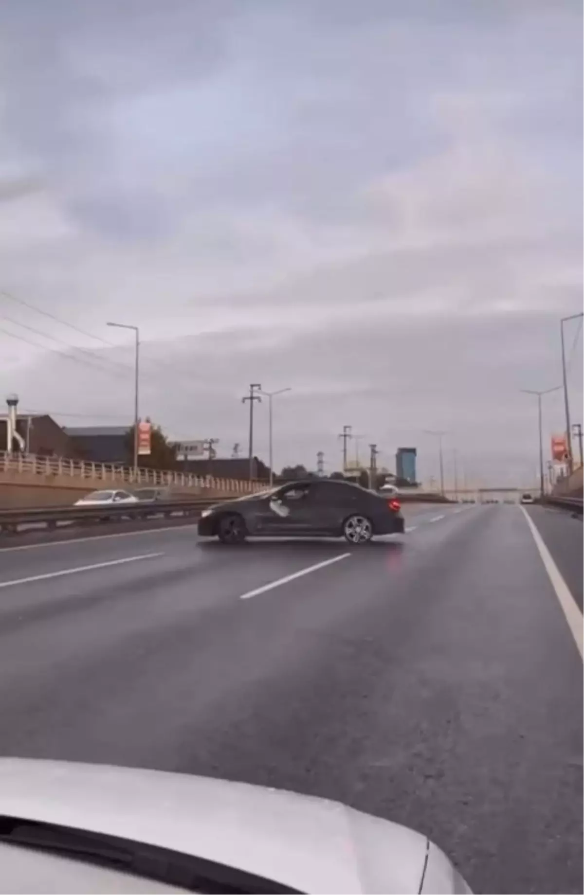 Düğün Konvoyunda Drift Atan Sürücüye Cezai İşlem