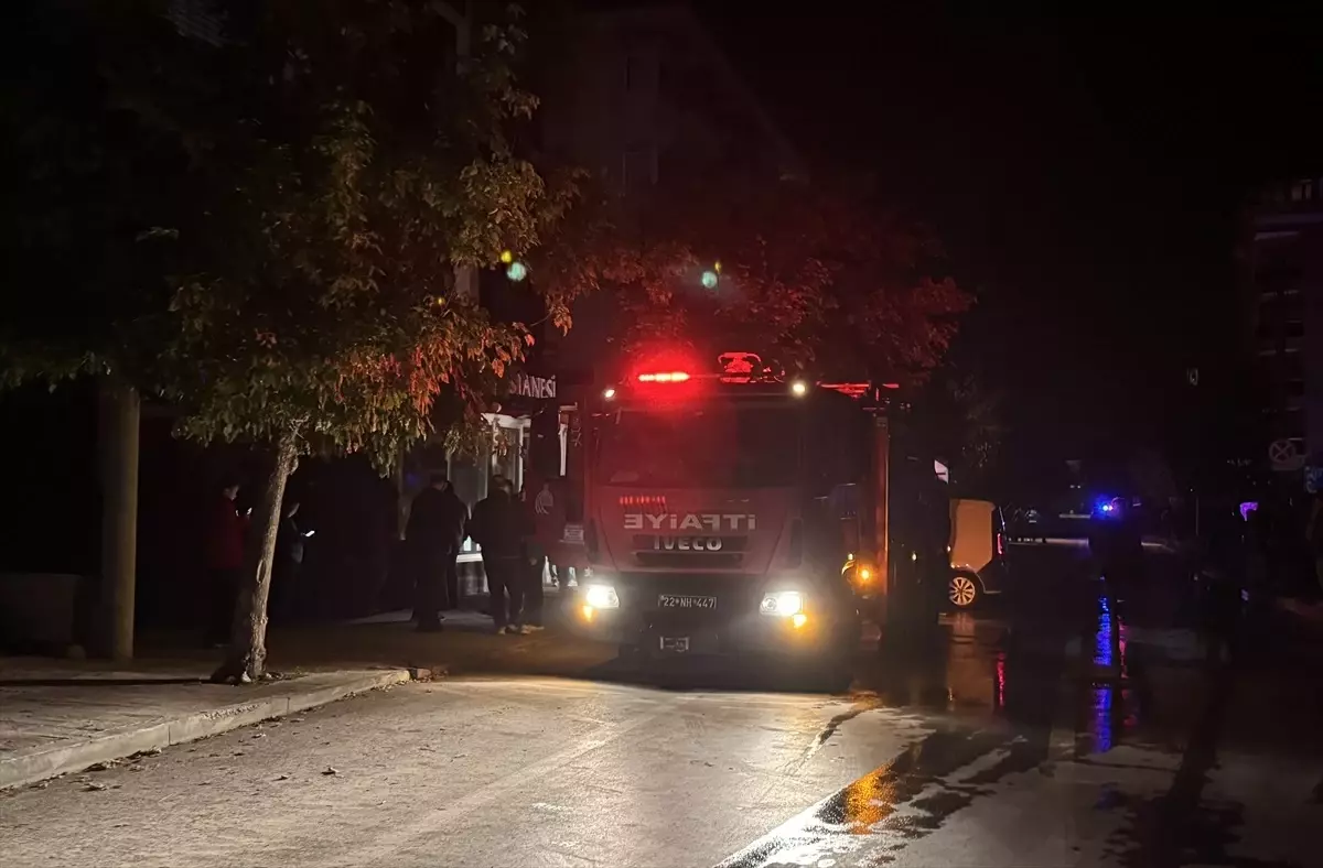 Edirne'de Pastanede Yangın: İtfaiye Müdahale Etti