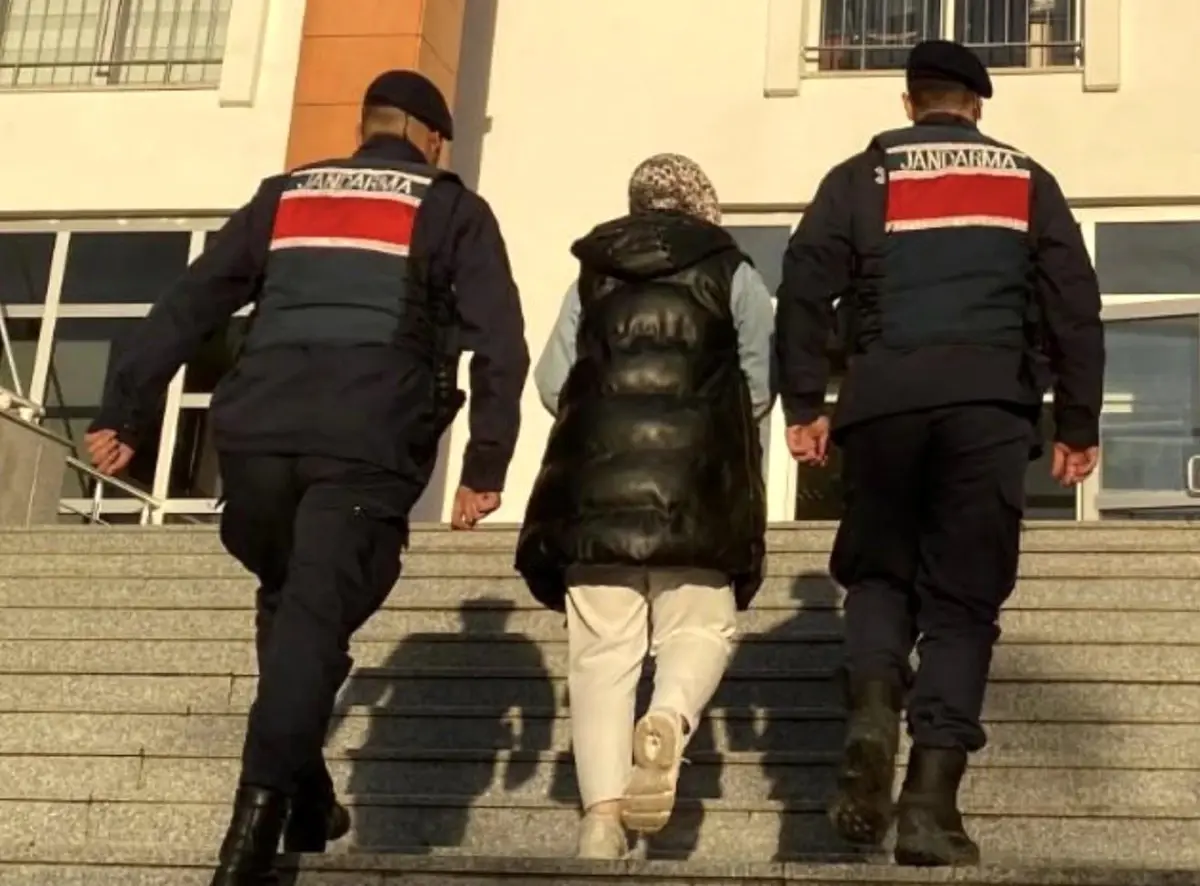 FETÖ'den Hakkında Hapis Cezası Olan Kadın Çarşamba'da Yakalandı