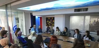 Erasmus+ Projesi ile Genç İletişimciler AA'yı Ziyaret Etti