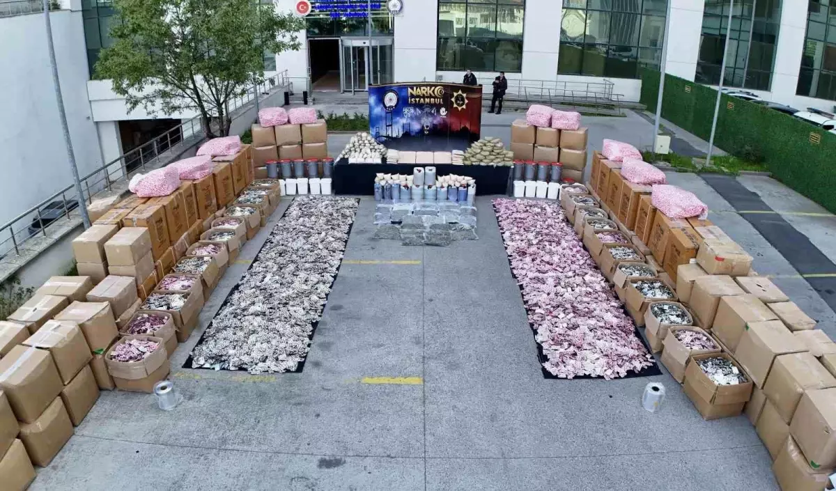 İstanbul'da Uyuşturucu Operasyonu: 443 Kilo Madde Ele Geçirildi