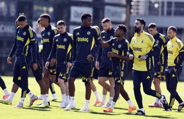 Jhon Duran Stuttgart maçında oynayacak mı? Takımla çalışmalara başladı