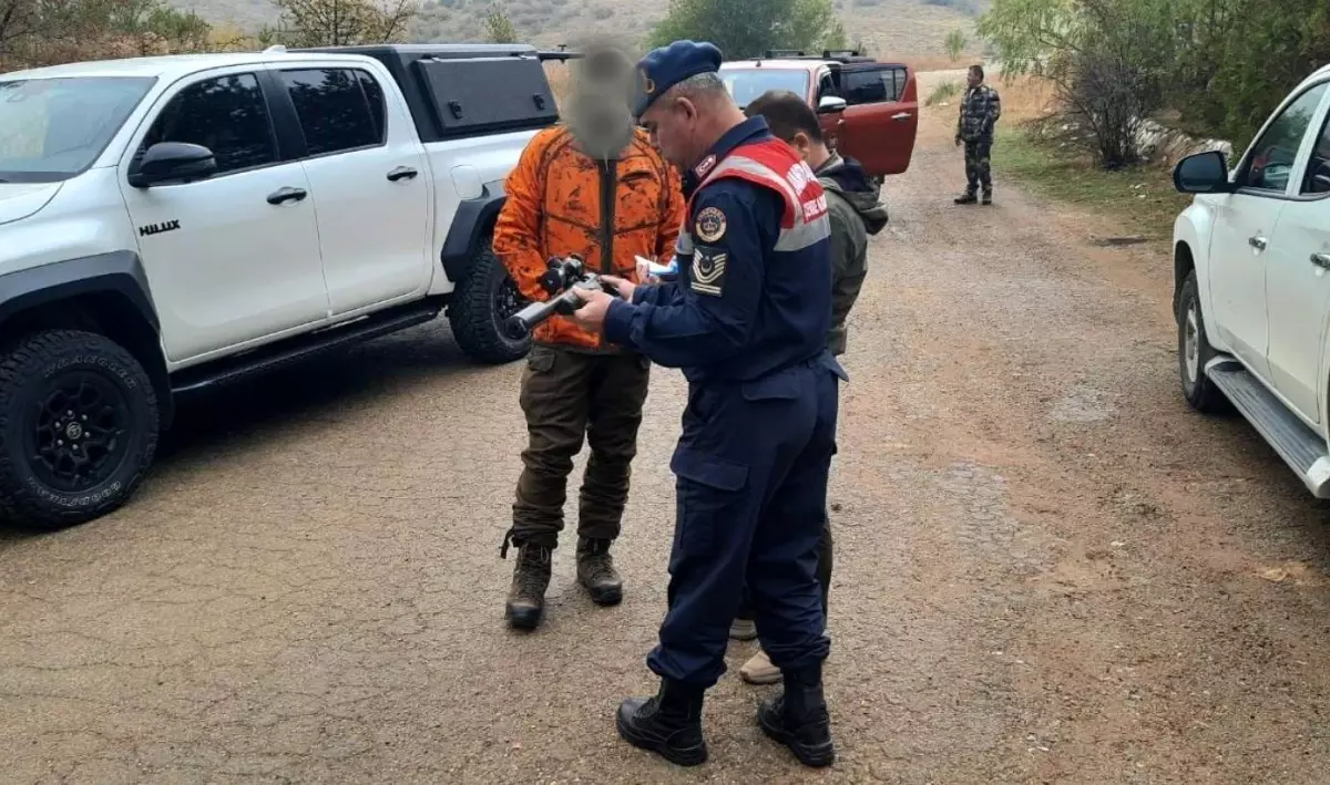 Kaman'da 4 Kaçak Avcıya Ceza Kesildi