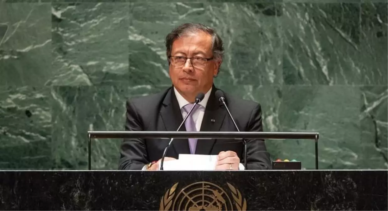 Petro'dan Trump'a Sert Yanıt: 'Burada Kralları Kabul Etmeyiz'