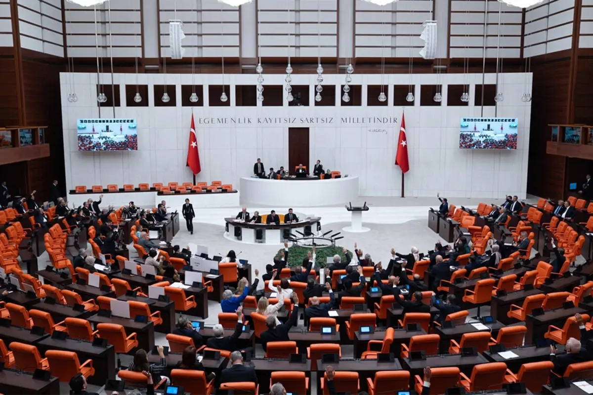 Lübnan tezkeresi TBMM'de kabul edildi