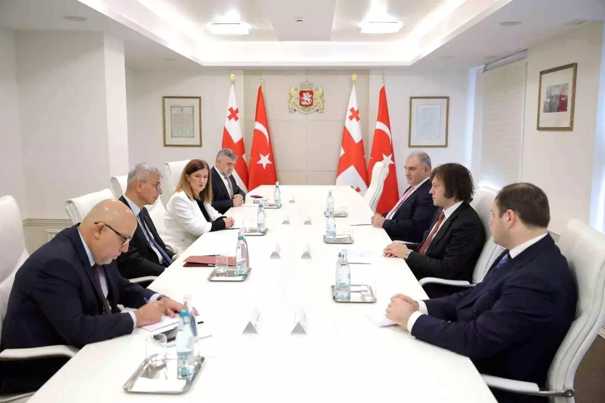 Sağlık Bakanı Kemal Memişoğlu Gürcistan'da Sağlık İş Birliği Mutabakatı İmzaladı