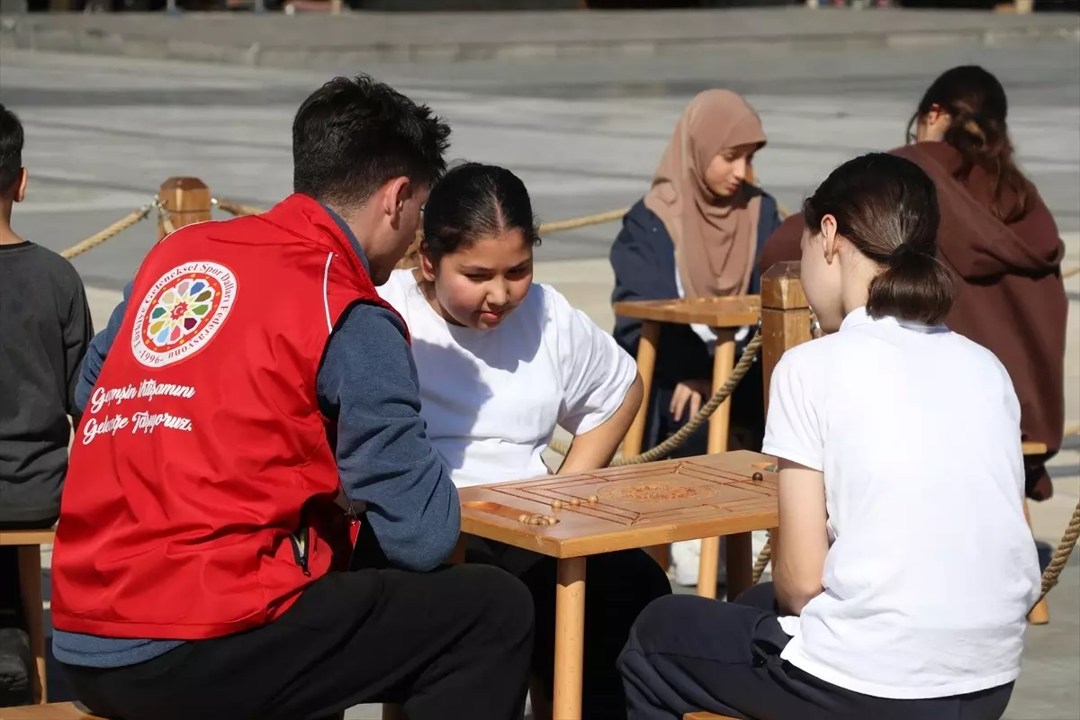 Sakarya'da Geleneksel Oyunlar Tırı Etkinliği
