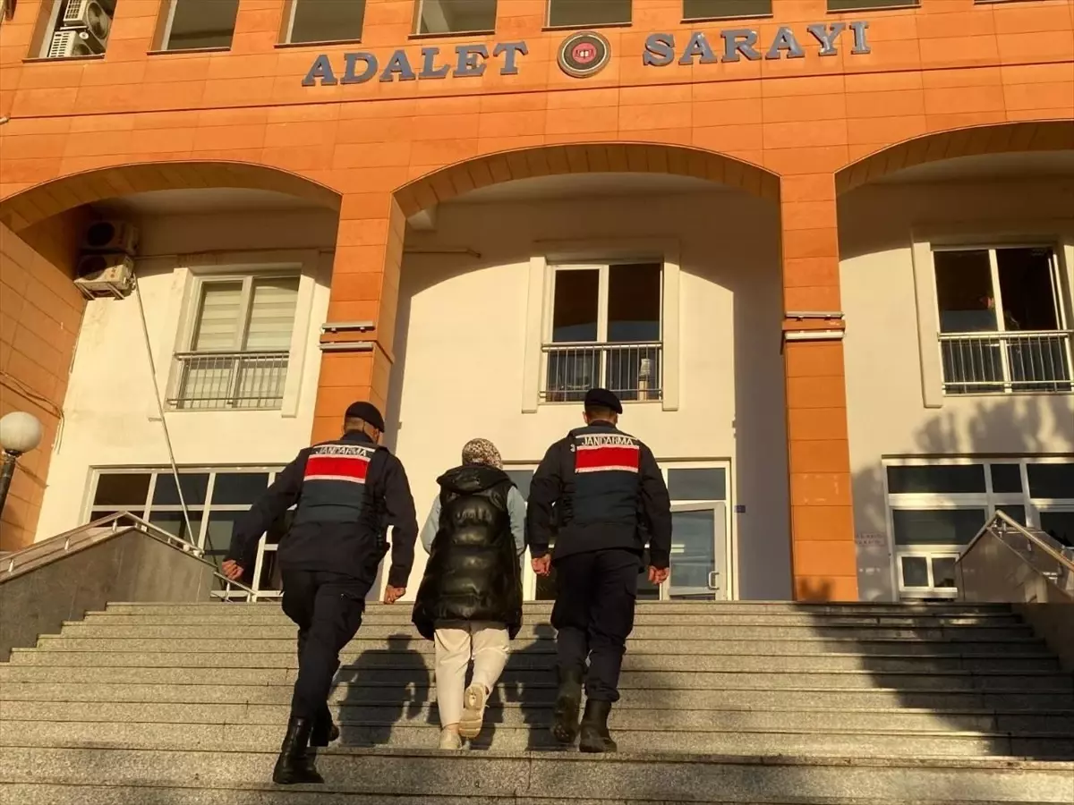 FETÖ Üyesi Kadın Çarşamba'da Yakalandı