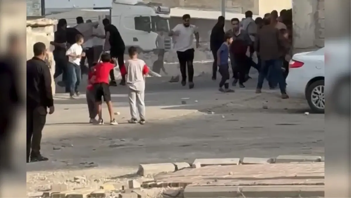 Şanlıurfa'da Aileler Arasında Kanlı Kavga: 1 Ölü, 12 Yaralı