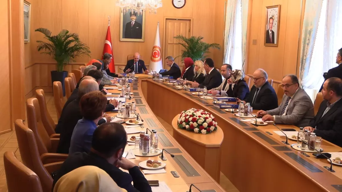 Kurtulmuş: Aile Değerleri Gelecek Nesillere Aktarılmalı