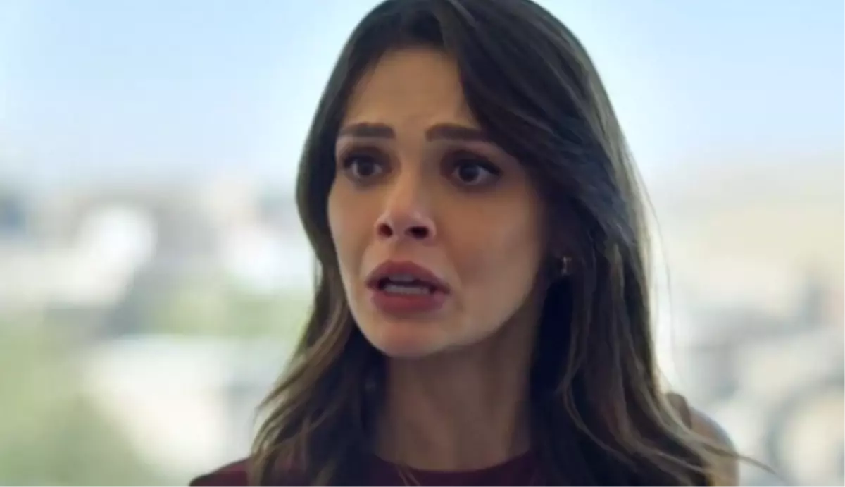 Uzak Şehir Alya diziden ayrılıyor mu, Sinem Ünsal Uzak Şehir'den ayrılacak mı?