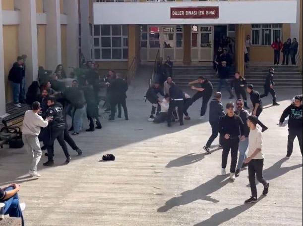 birileri yine universiteleri karistirmaya basladi 19174333 9407 m