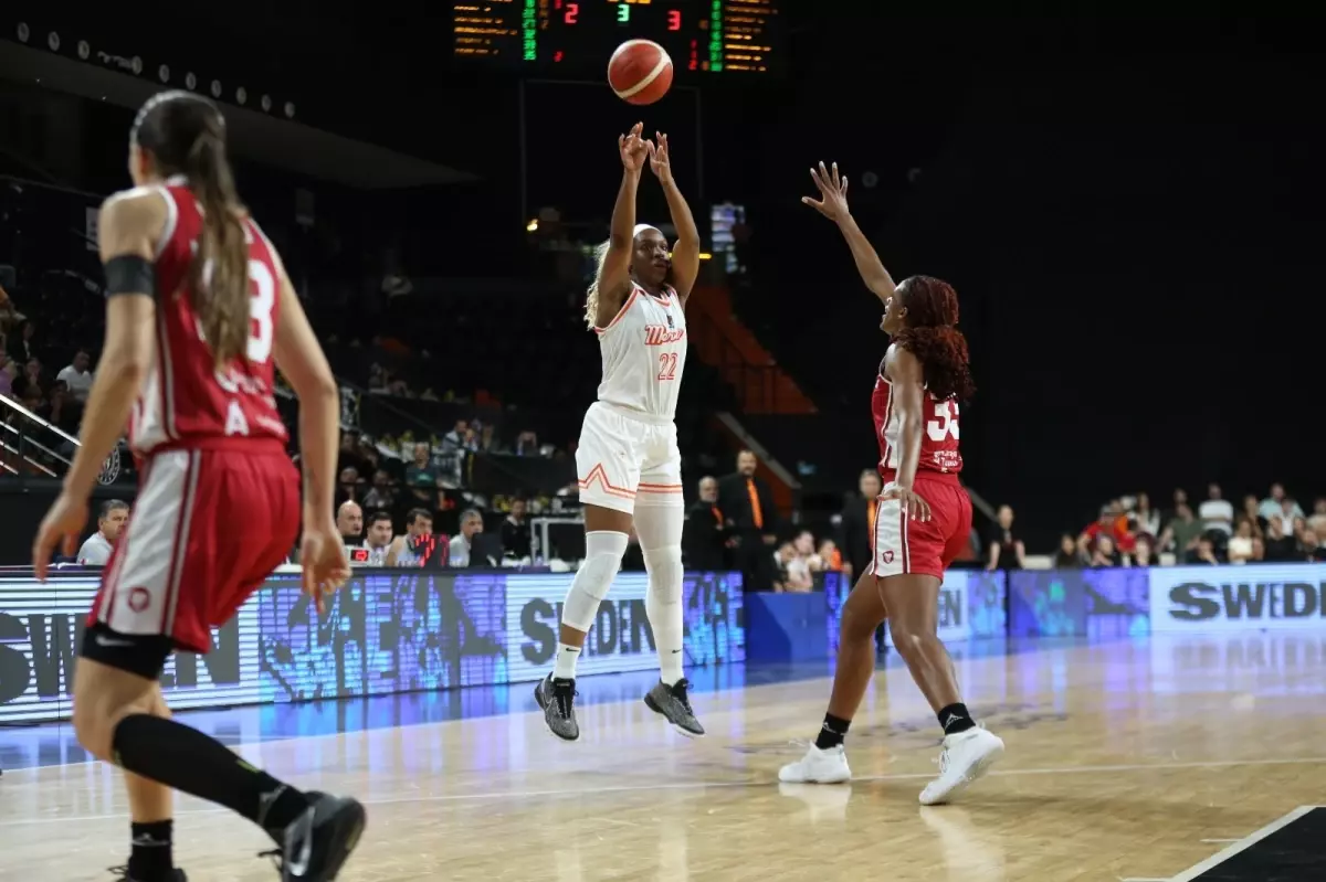 ÇBK Mersin, Zaragoza'ya Yenildi