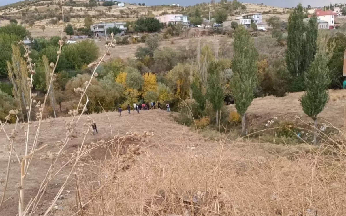 Diyarbakır'da Dere Kenarında Erkek Cesedi Bulundu