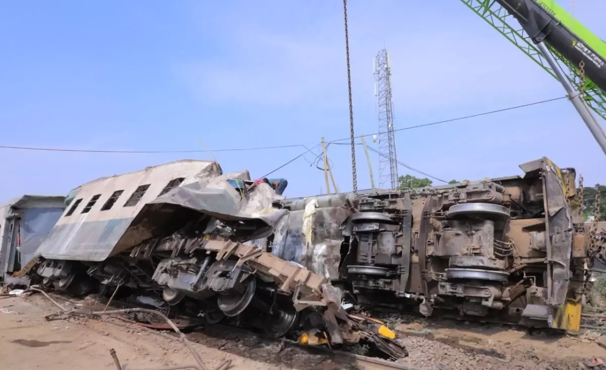 Etiyopya'da Tren Kazası: 15 Ölü, 29 Yaralı