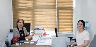 Meme Kanserini Erken Teşhis Eden Hemşire, Hastalığı Yendi