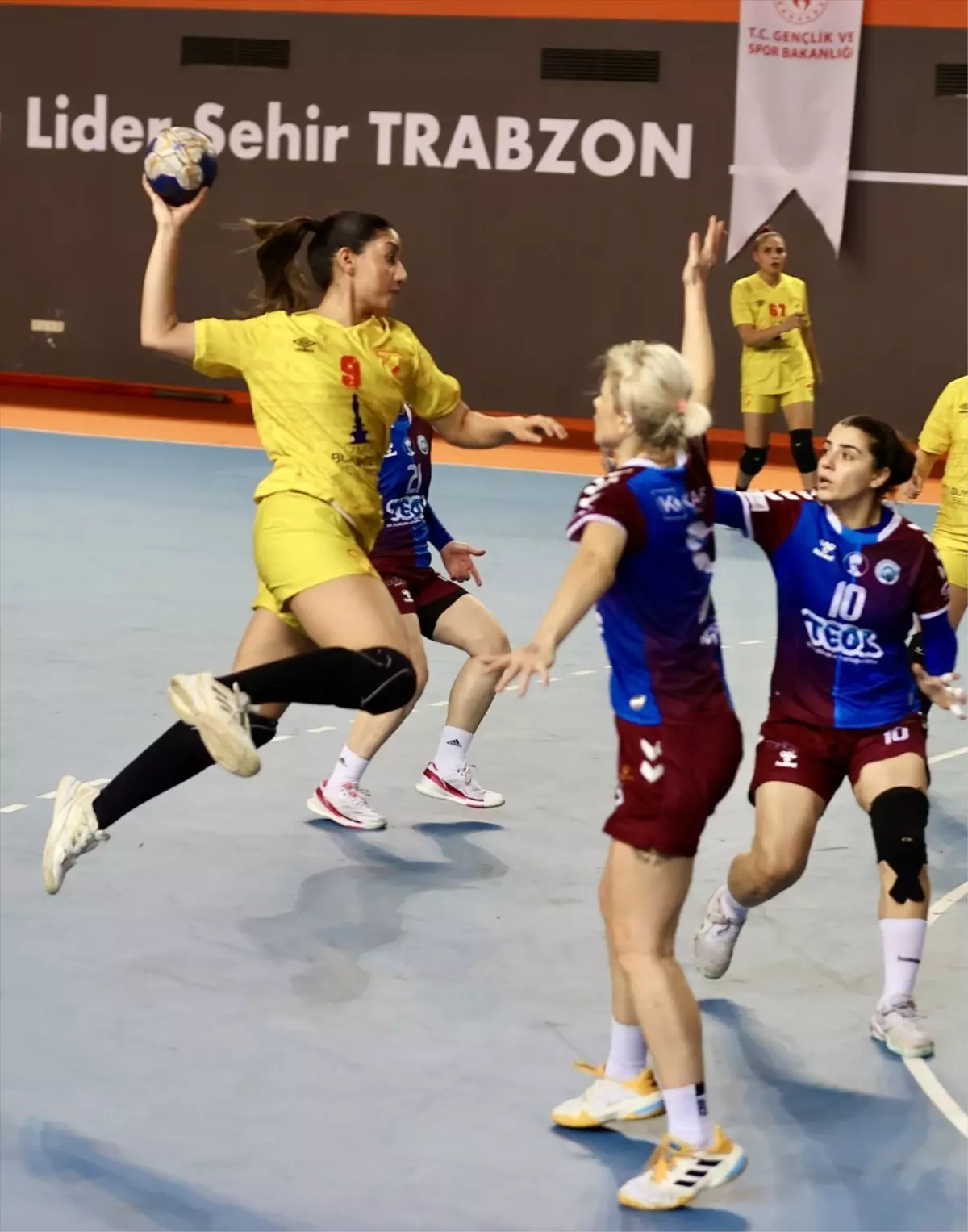 Ortahisar Belediyespor, Göztepe'yi Yendi