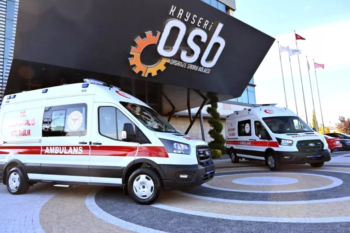 Kayseri OSB, Sağlık Müdürlüğü'ne İki Yeni Ambulans Daha Kazandırdı