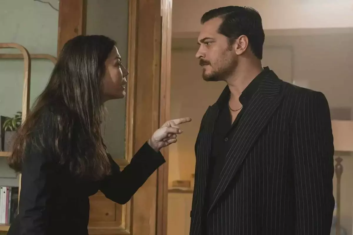 Kıvanç Tatlıtuğ ile komşu oldu! Çağatay Ulusoy'un yeni adresi