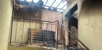 Yangın çıkan çatı katındaki dairede kadın cesedi bulundu