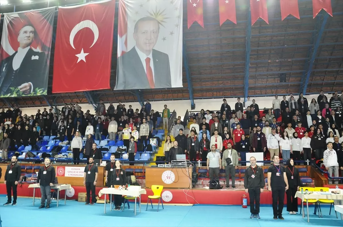 Kütahya'da Ulusal Robot Yarışması Heyecanı Başladı