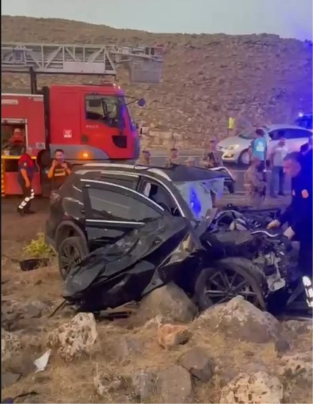 Şırnak'ta Midibüs ve Cip Kafa Kafaya Çarpıştı: 4 Yaralı